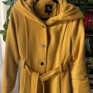 ModCloth once upon a thyme coat size Large Yellow oversized hood